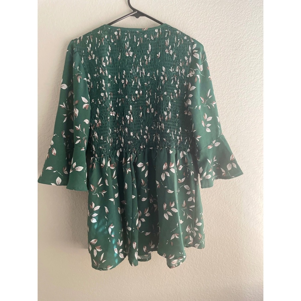 BloomChic Womens Dark Green Smocked Peplum Top 3/4 Bell Sleeves Workwear 16 - Picture 4 of 4